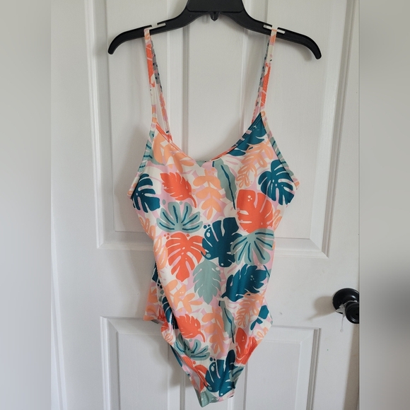 Serra One Piece Swimwear Women's Colorful Floral Tropical Adjustable Size XL - Picture 1 of 4